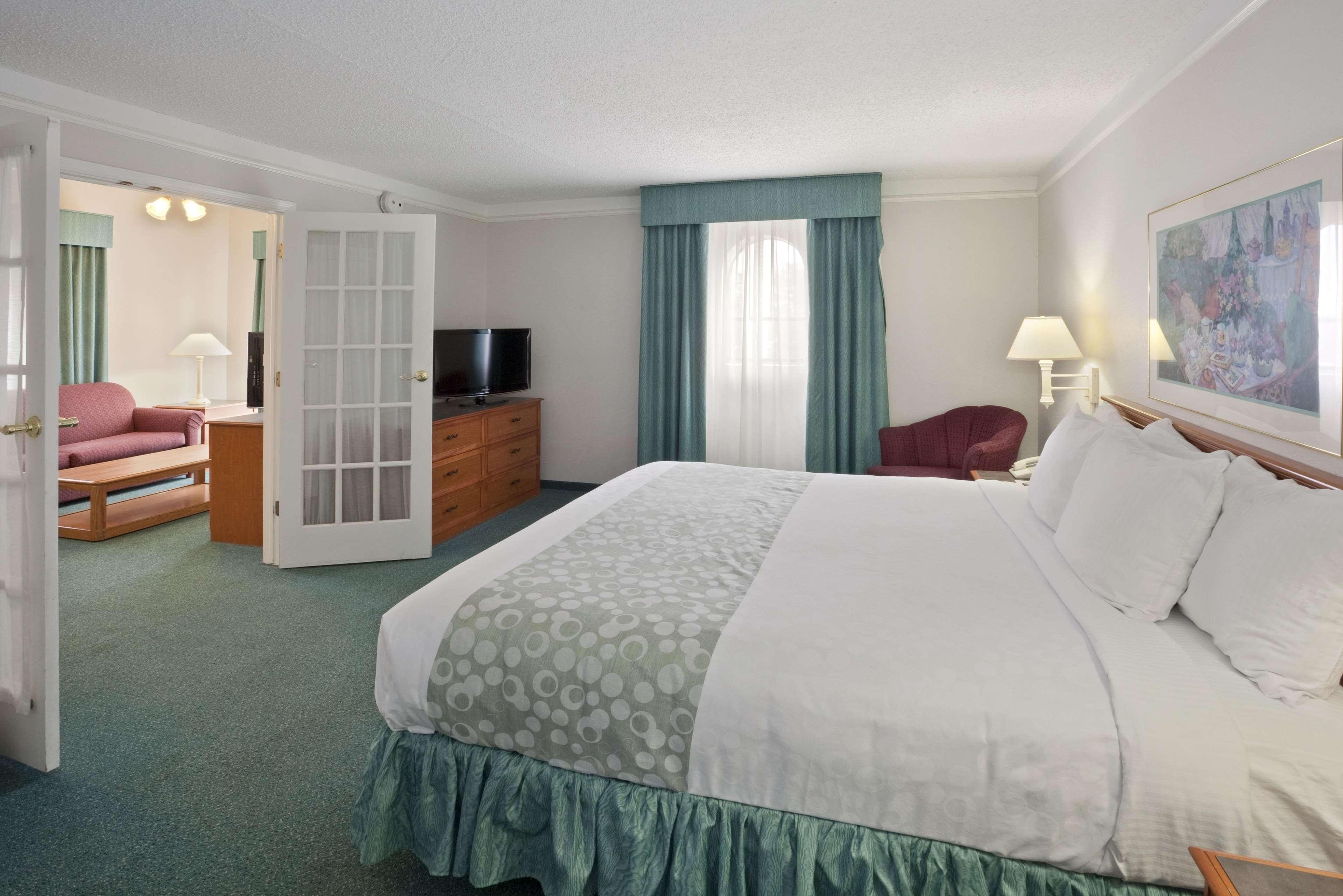 La Quinta Inn By Wyndham Omaha West Esterno foto