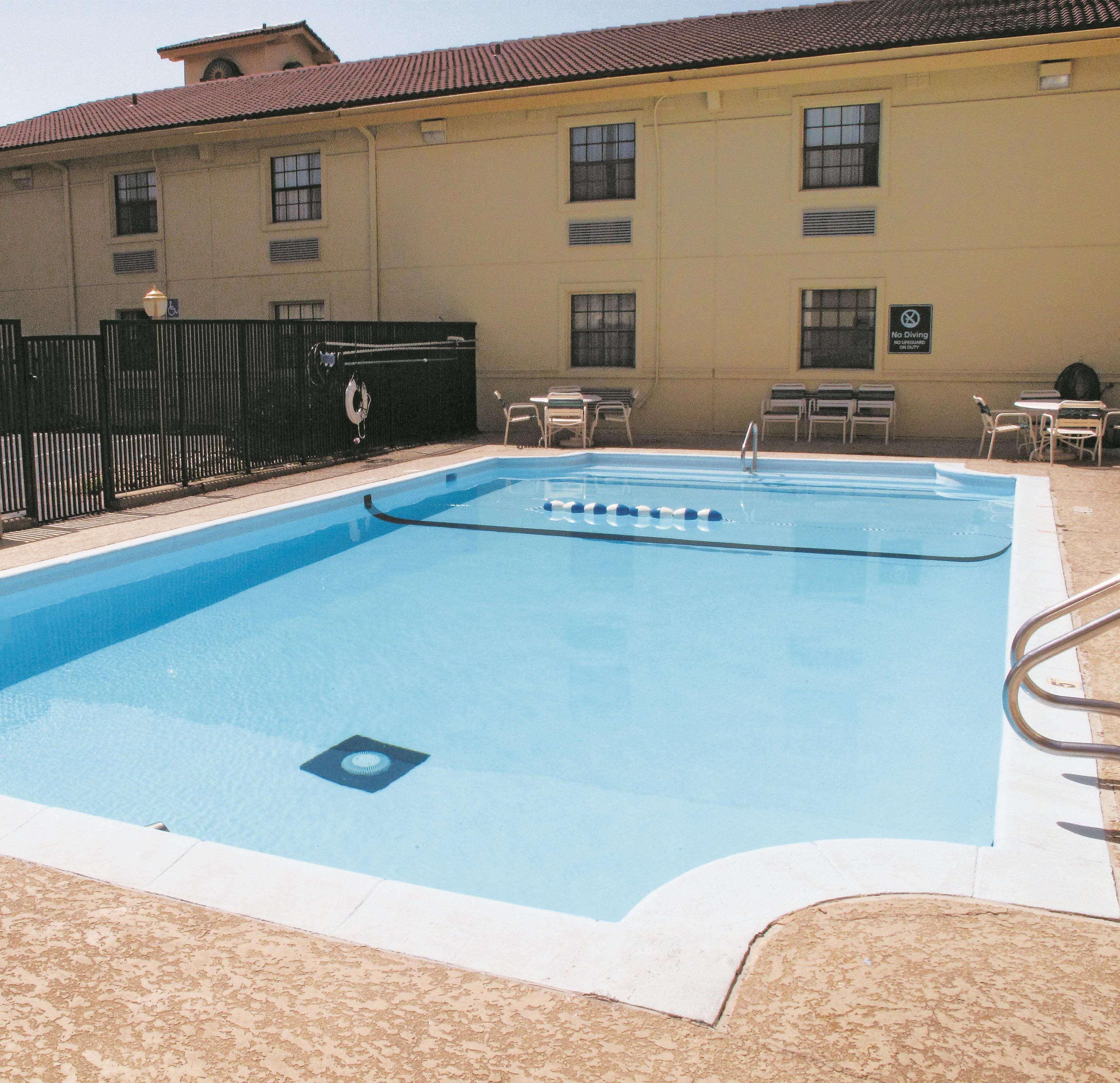 La Quinta Inn By Wyndham Omaha West Esterno foto